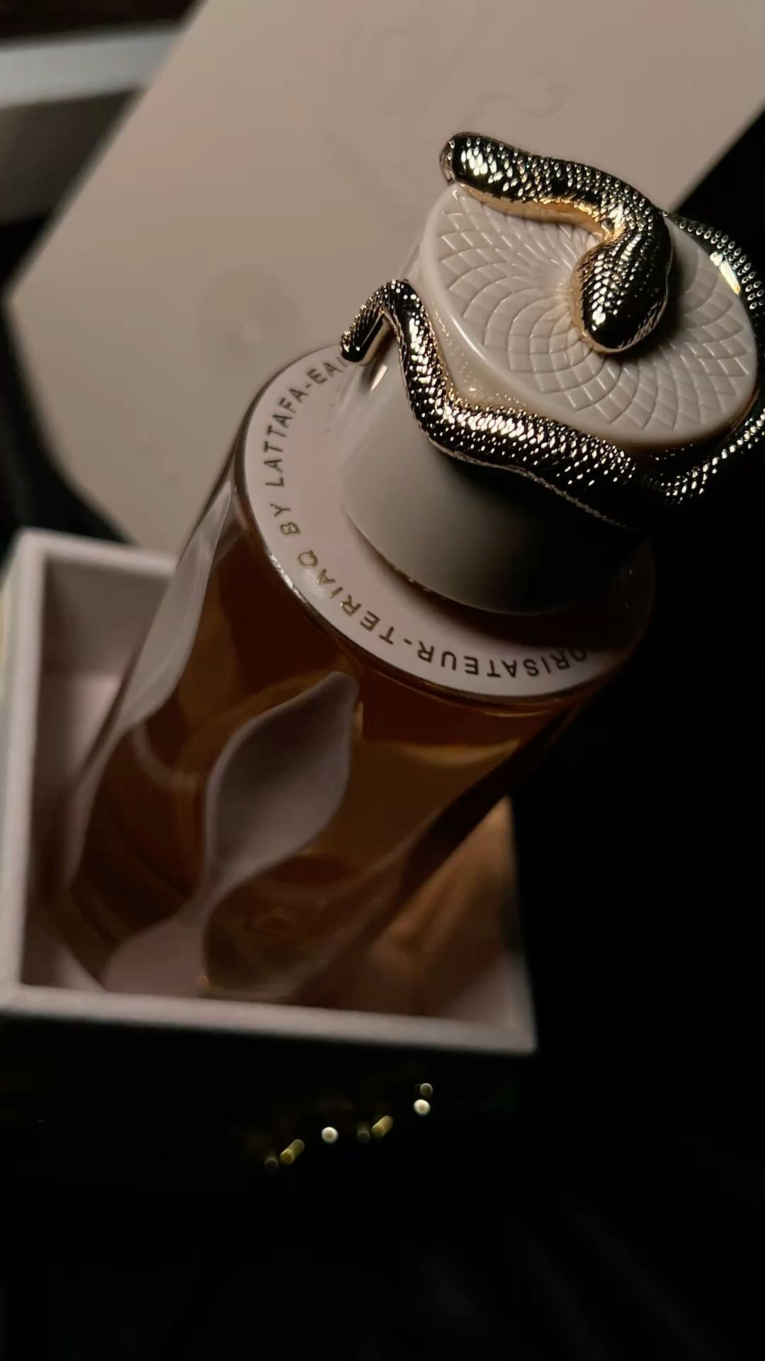 عطر زنانه مدل تریاق حجم 100میلی لیتر