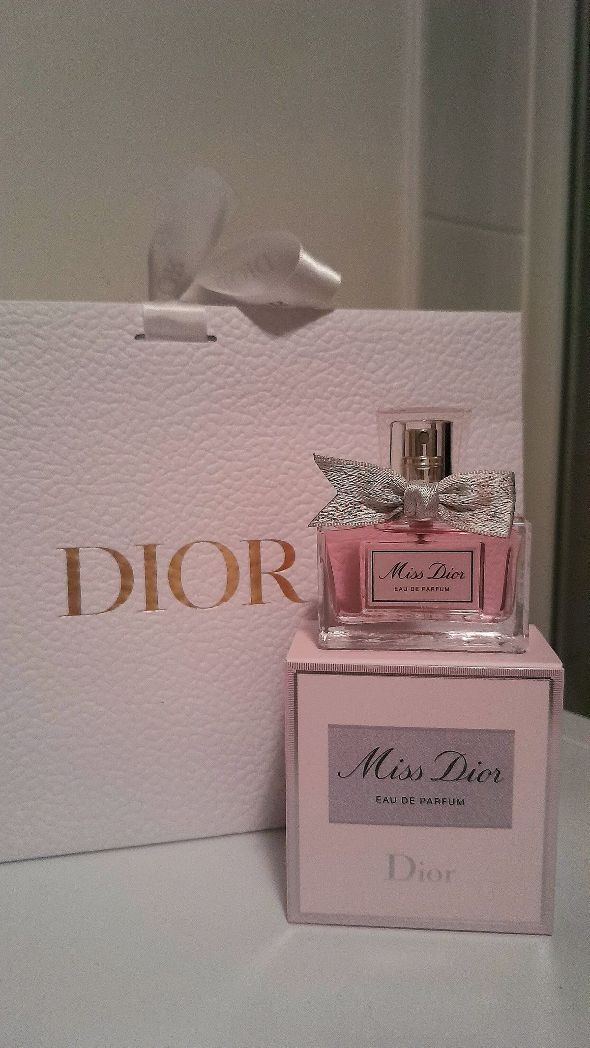 عطر زنانه دیور میس دیور حجم 100 میلی لیتر