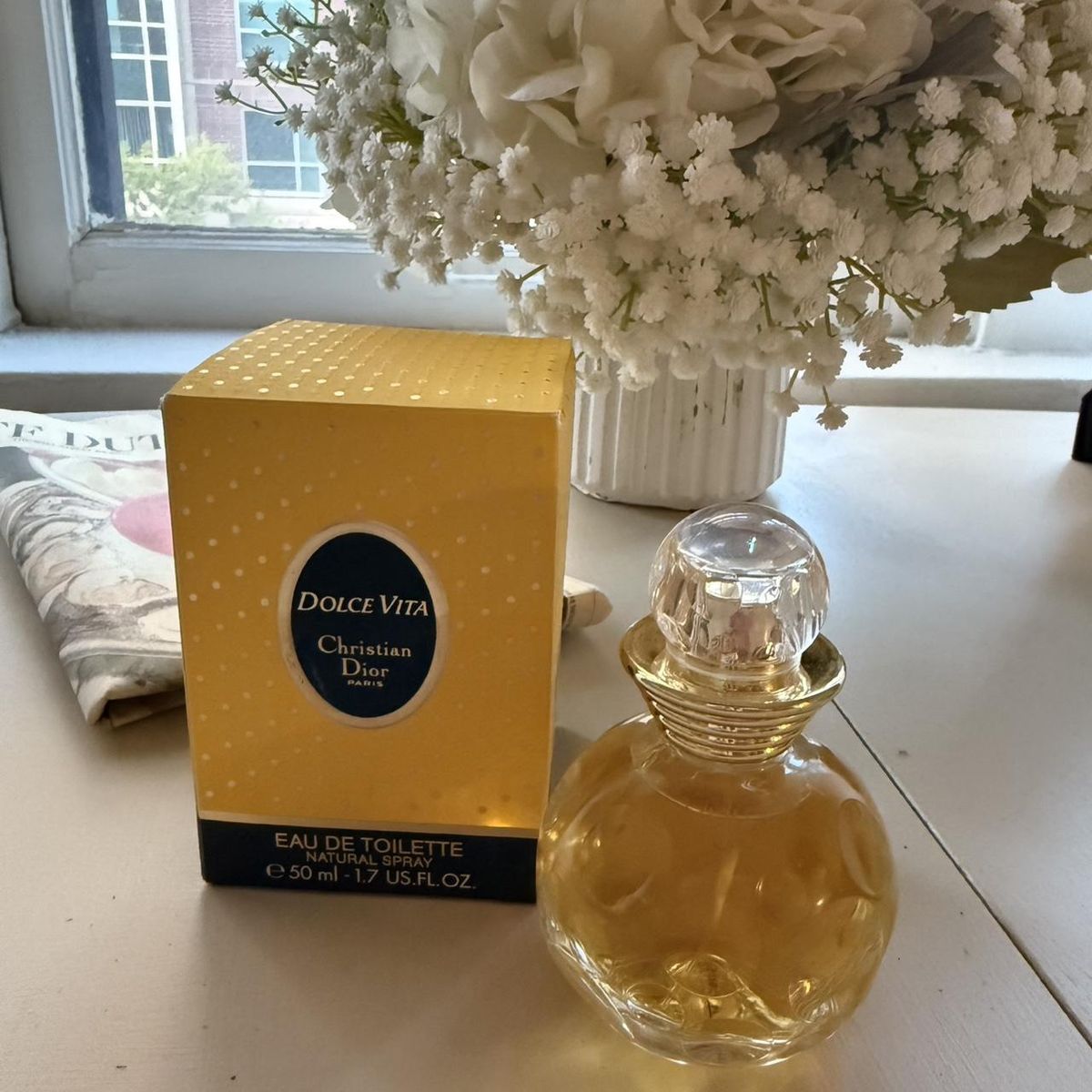 عطر ادکلن زنانه دیور دلچه ویتا حجم 100 میلی لیتر