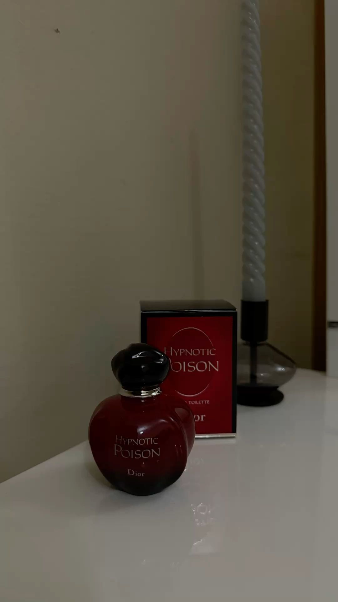 عطر زنانه دیور هیپنوتیک پویزن حجم 100 میلی لیتر