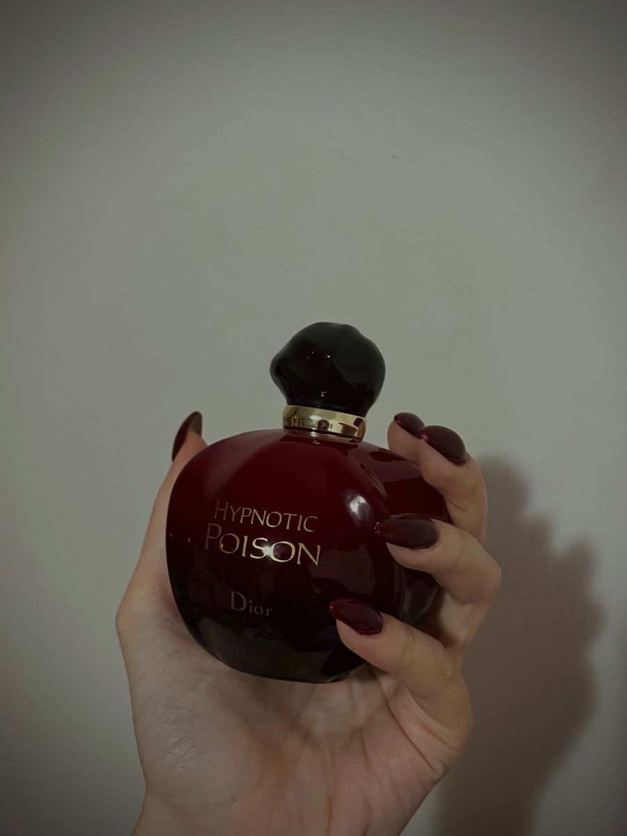 عطر زنانه دیور هیپنوتیک پویزن حجم 100 میلی لیتر