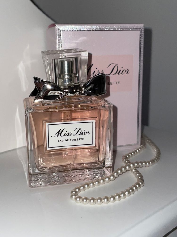 عطر زنانه میس دیور بلومینگ بوکت حجم 100 میلی لیتر