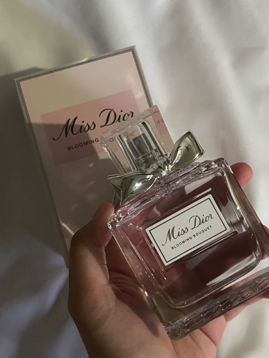 عطر زنانه میس دیور بلومینگ بوکت حجم 100 میلی لیتر