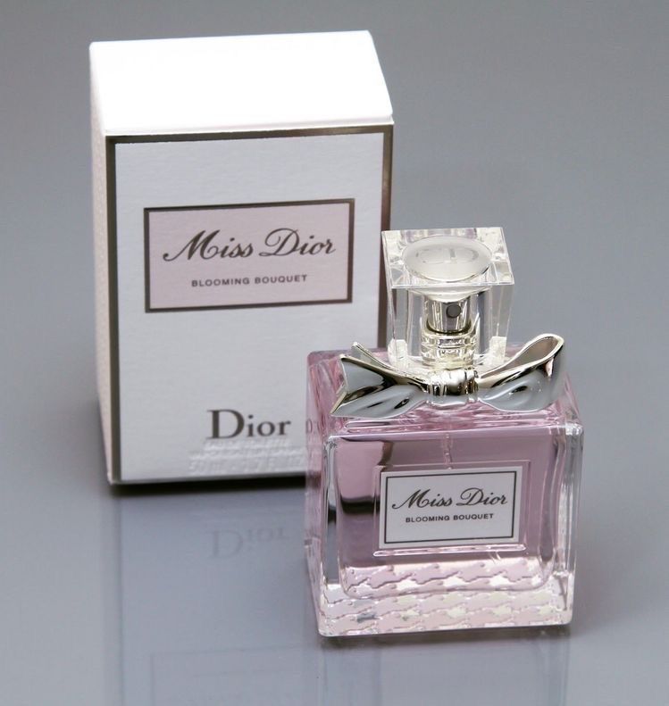 عطر زنانه میس دیور بلومینگ بوکت حجم 100 میلی لیتر