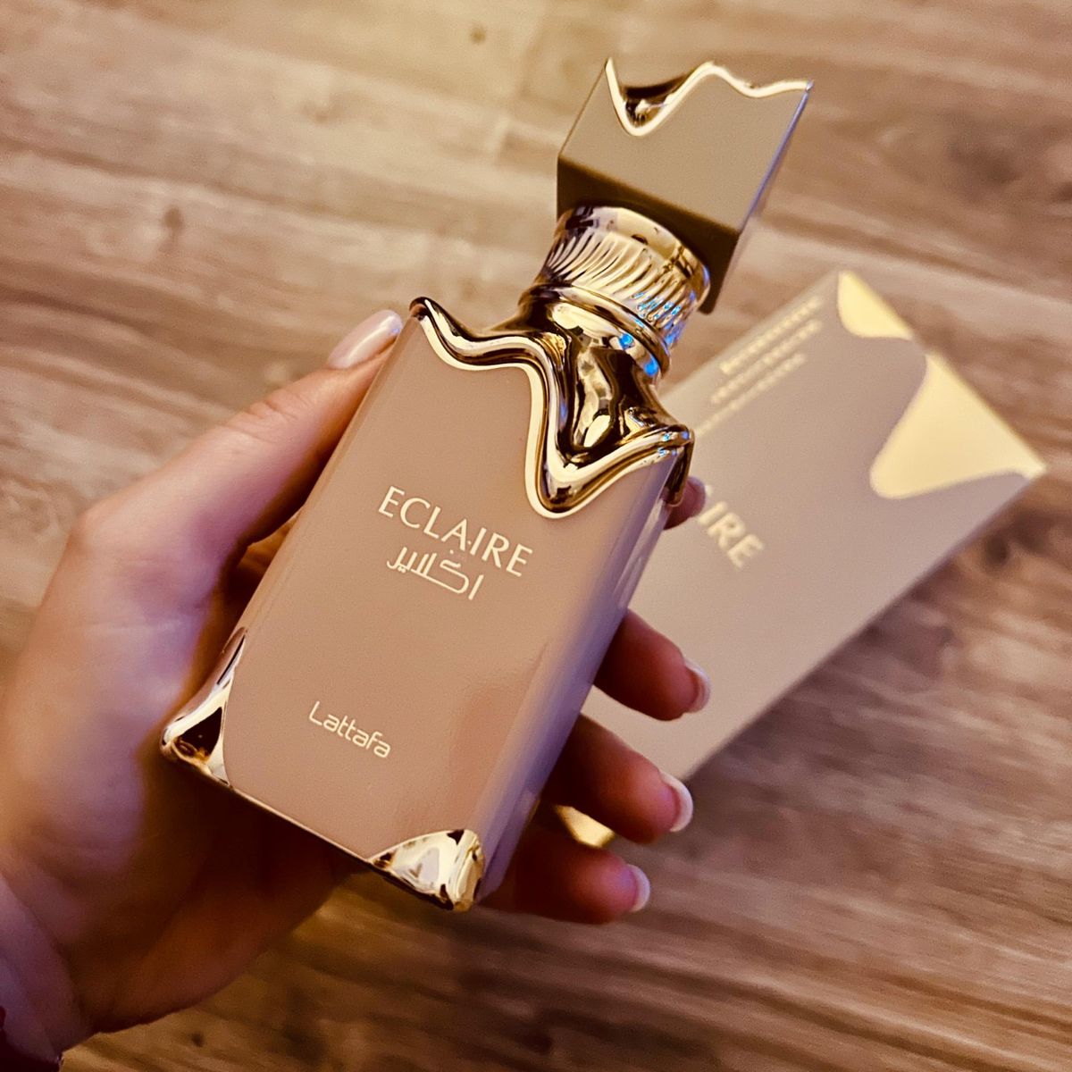 عطر زنانه اکلایر حجم 100 میلی لیتر