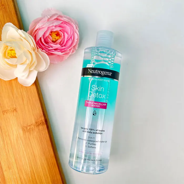 محلول شستشو صورت اسکین دتوکس نوتروژینا