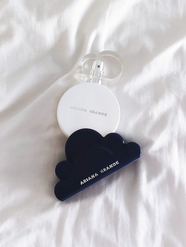 عطر و ادکلن زنانه آریانا گراند کلود اینتنس حجم 100 میلی لیتر