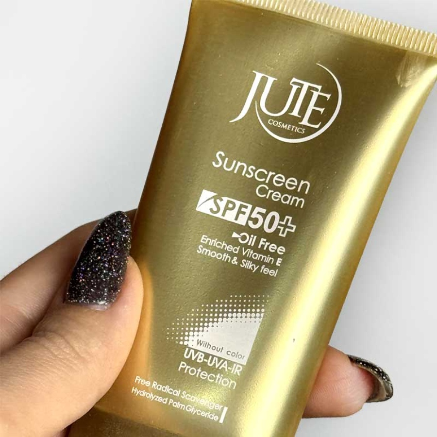 کرم ضد آفتاب ژوت بی رنگ پوست چرب SPF50