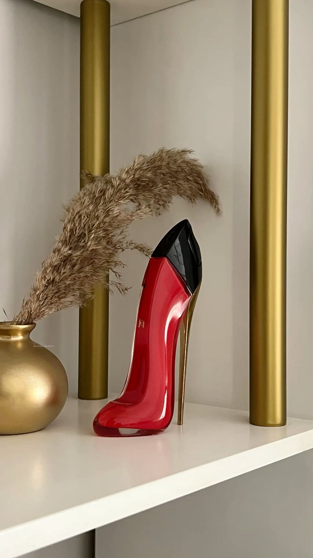 عطر زنانه وری گود گرل ادو پرفیوم حجم 80 میلی لیتر