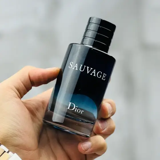 ادکلن مردانه دیور ساواج ادو تویلت حجم 100میلی لیتر