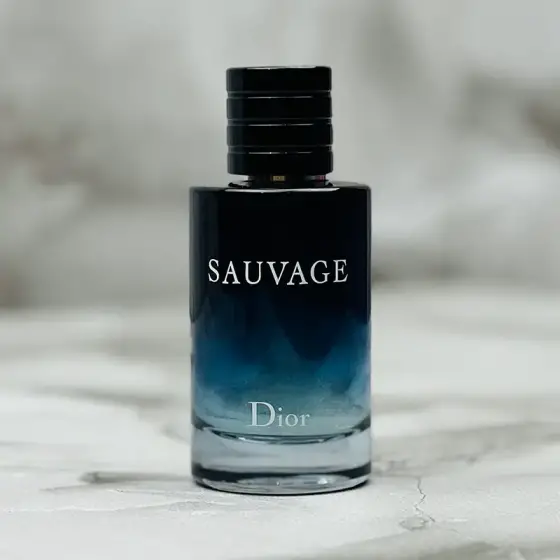 ادکلن مردانه دیور ساواج ادو تویلت حجم 100میلی لیتر