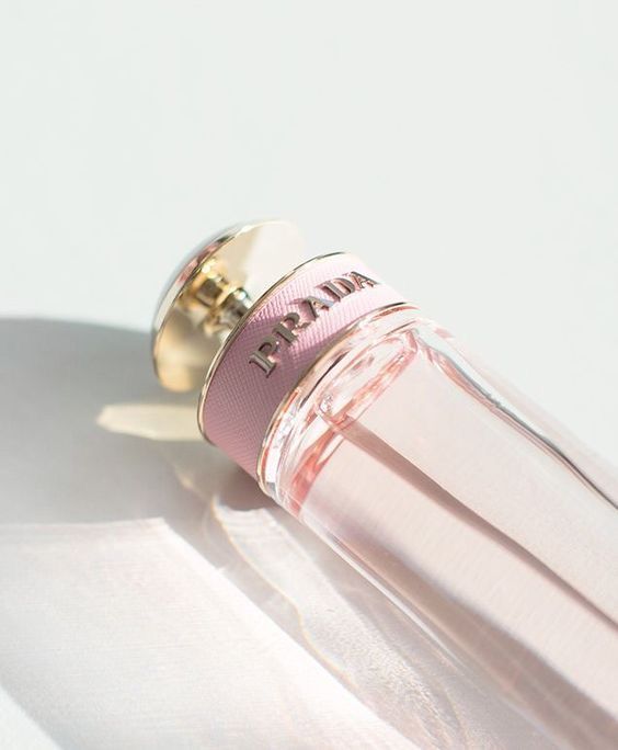 عطر زنانه پرادا کندی فلورال حجم 100 میلی لیتر