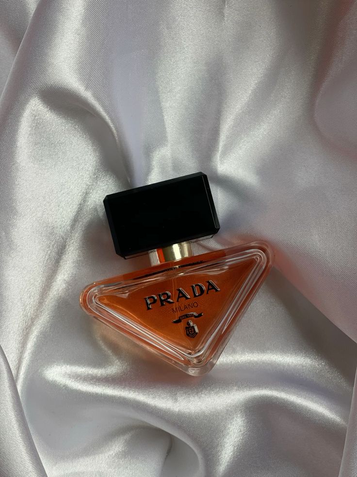 عطر زنانه پرادا پارادوکس حجم 100 میلی لیتر