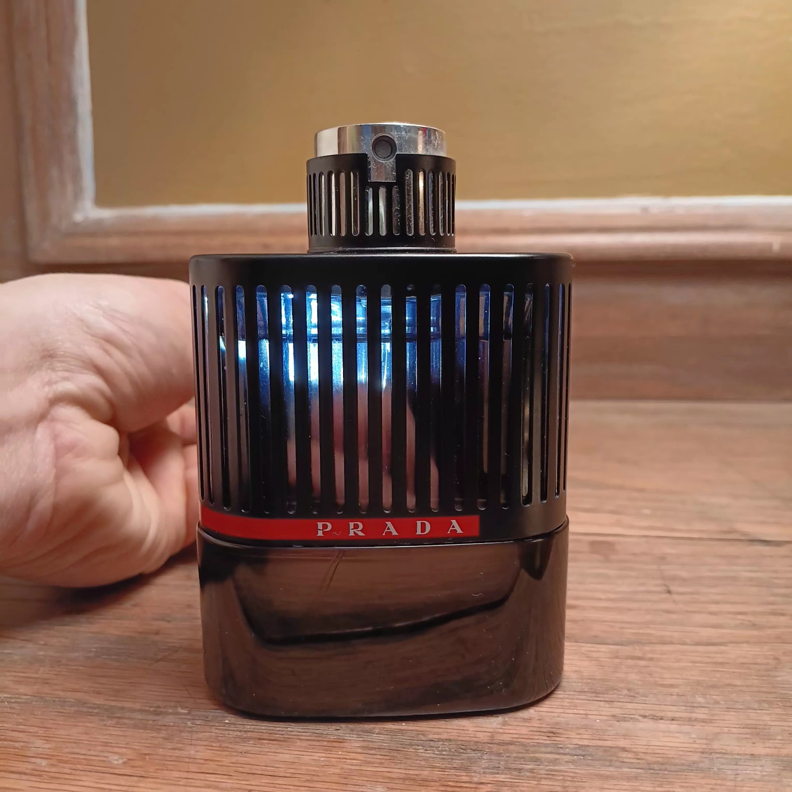 ادکلن مردانه پرادا لونا روزا اکستریم حجم 100 میلی لیتر