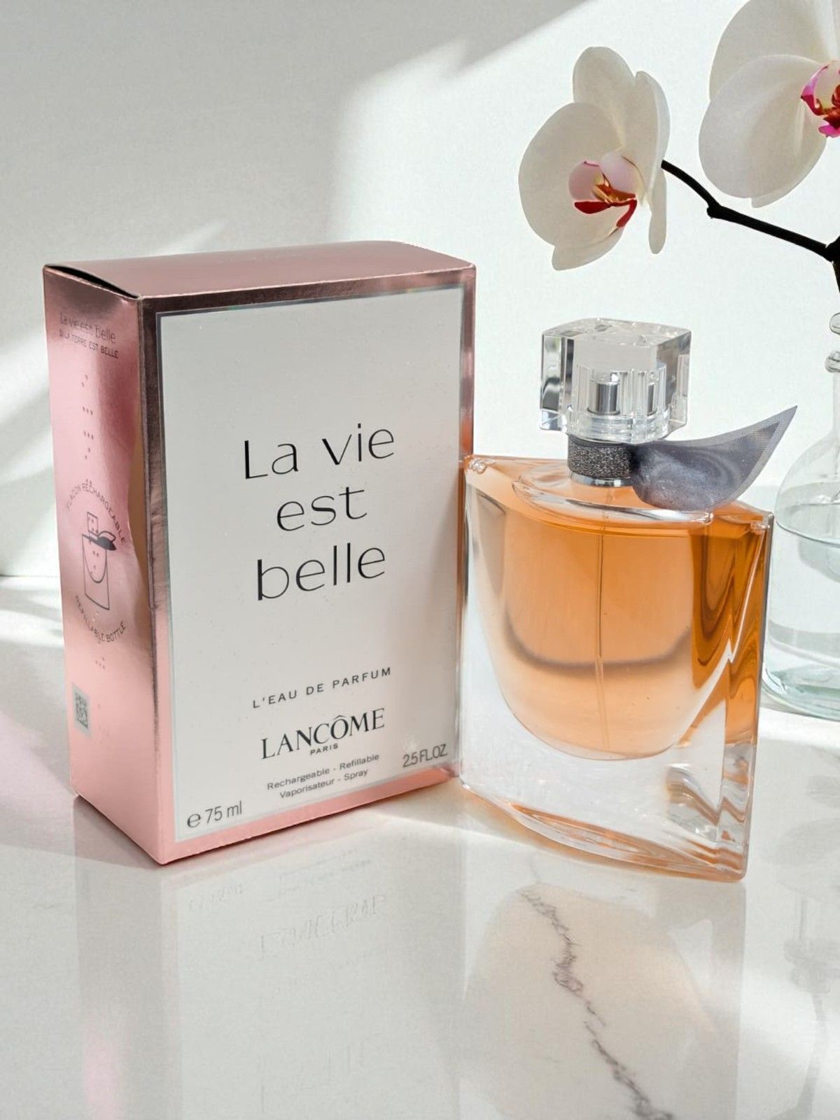 عطر زنانه لانکوم لا ویه است بله حجم 100 میلی لیتر