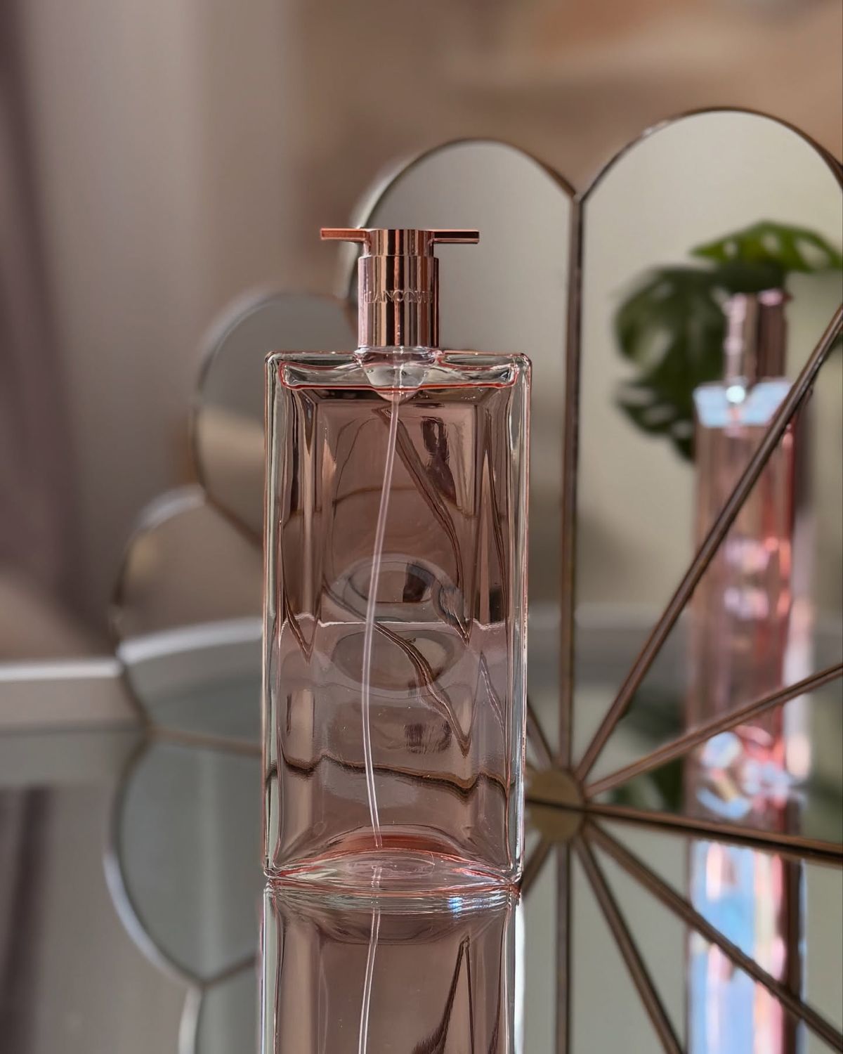 عطر زنانه لانکوم ایدول له اینتنس حجم 100 میلی لیتر