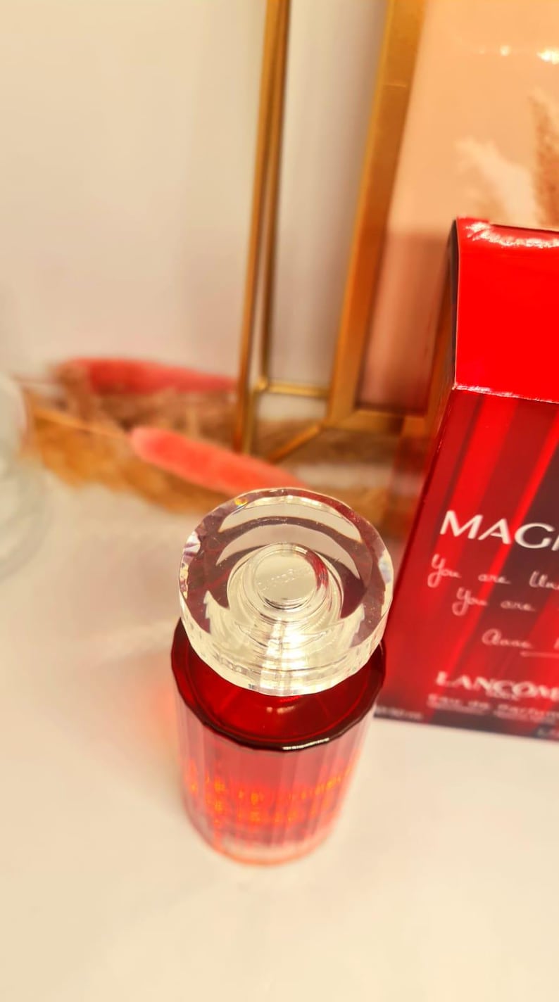 عطر زنانه لانکوم مگنیفیک حجم 100 میلی لیتر