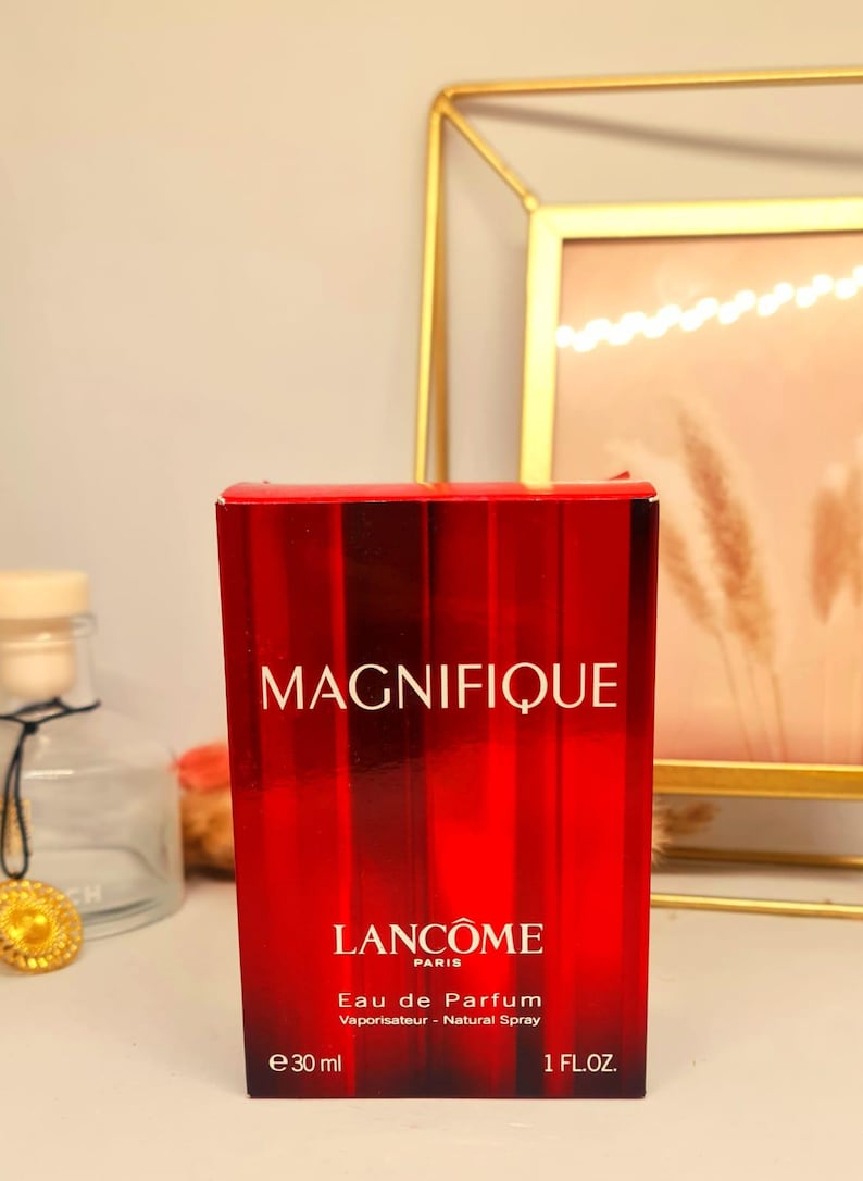 عطر زنانه لانکوم مگنیفیک حجم 100 میلی لیتر