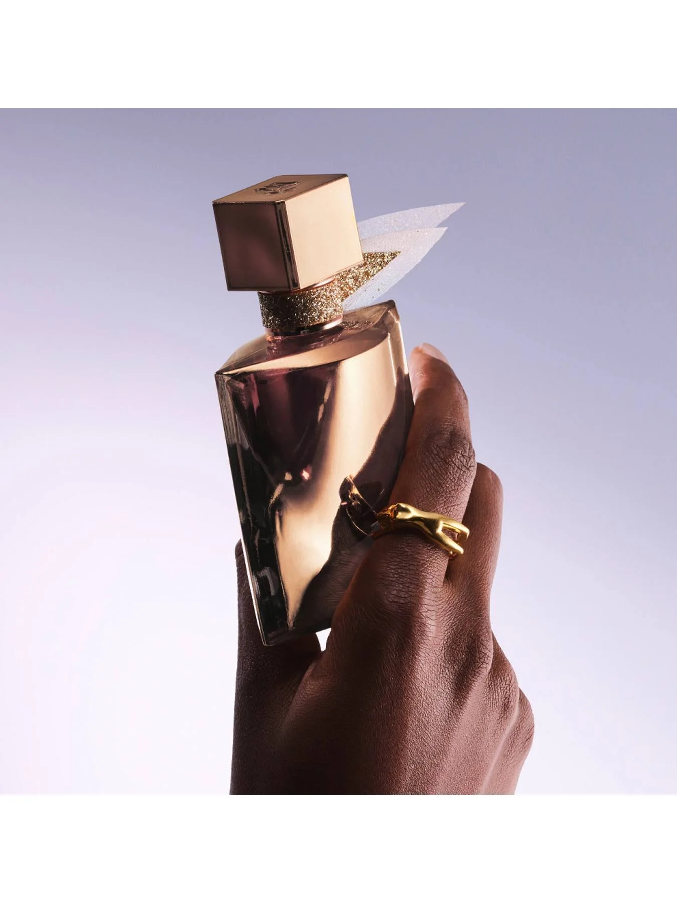 عطر زنانه لانکوم لاویه بل له اکستریت حجم 100 میلی لیتر