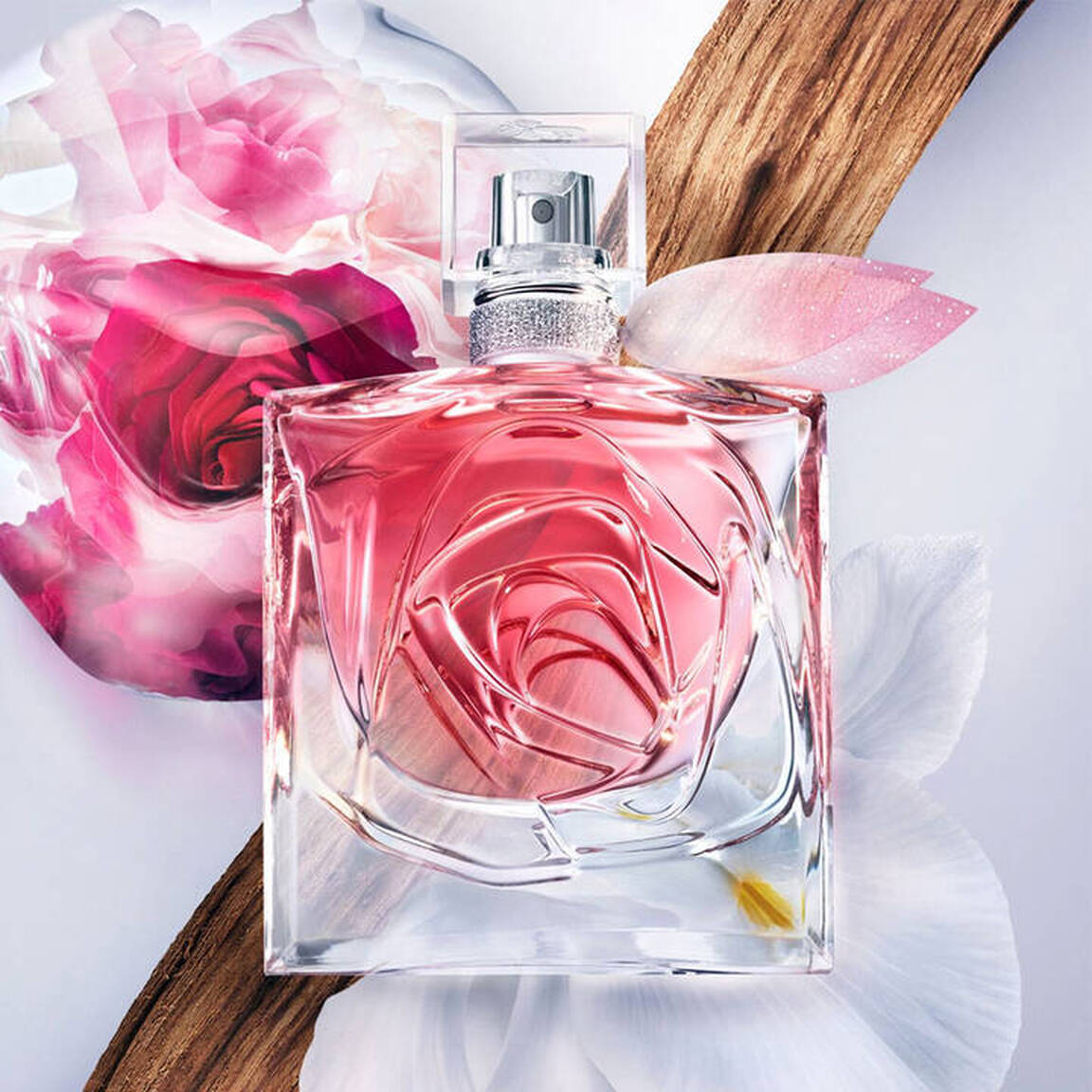 عطر زنانه لانکوم لاویه بل رز اکسترا اوردینری حجم 100 میلی لیتر