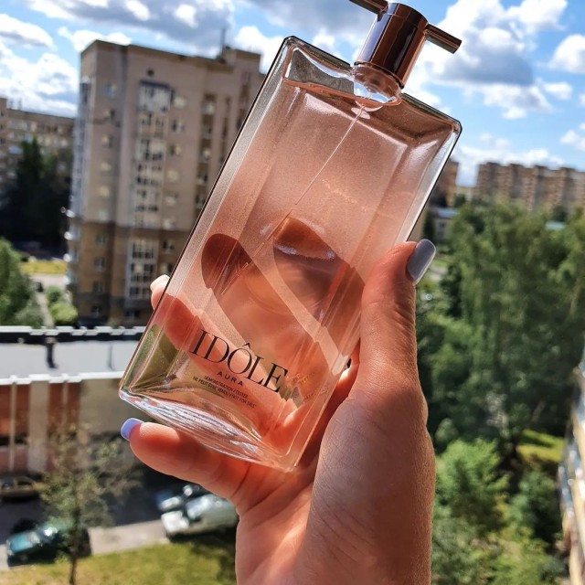 عطر زنانه لانکوم ایدول آورا حجم 100 میلی لیتر