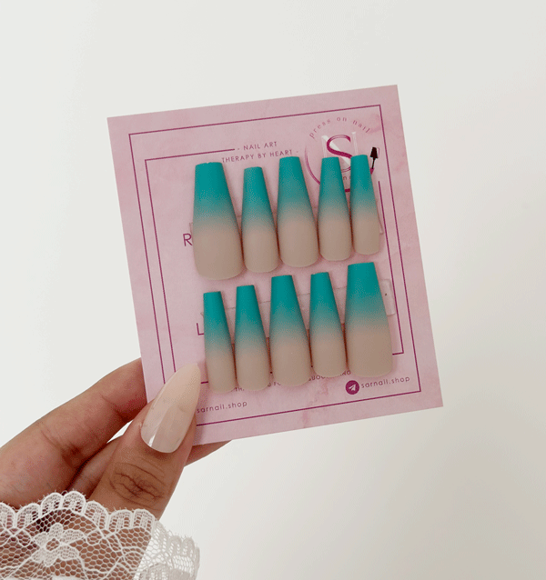 ست ناخن آمبره سبز و کرم سایز لارج