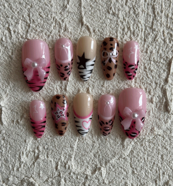 ست ناخن فرنچ طرح زبرا و پاپیون برجسته