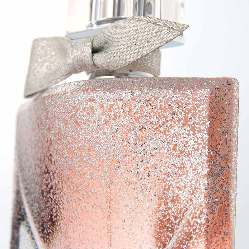 عطر زنانه لانکوم لا ویه است بل اسپارکلی کریسمس ادیشن حجم 100 میلی لیتر