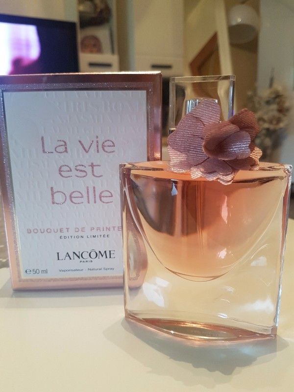 عطر زنانه لانکوم لا ویه است بل بوکت د پرینتمپز حجم 100 میلی لیتر