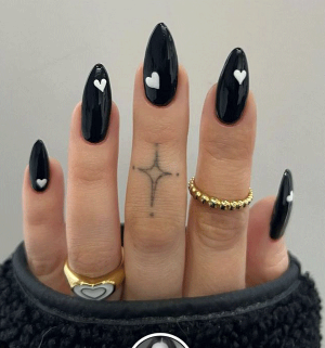 ست ناخن مشکی کد 2